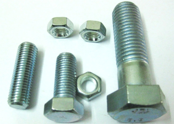 Đặc điểm của bu lông M12