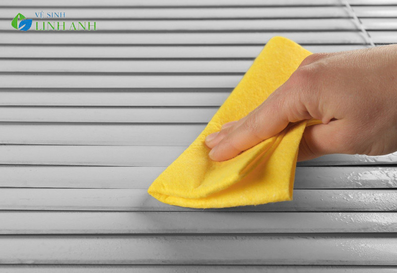 Cách vệ sinh rèm cầu vồng Hàn Quốc