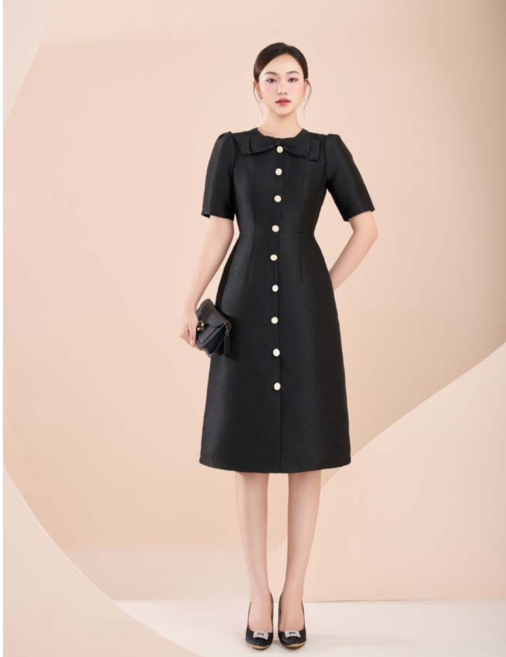 Gợi ý mix & match đầm liền thân công sở