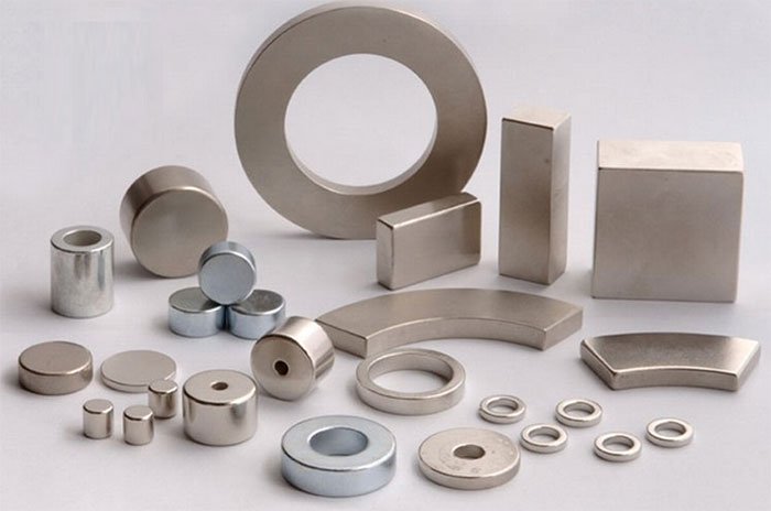 Các Yếu Tố Ảnh Hưởng Đến Giá Nam Châm