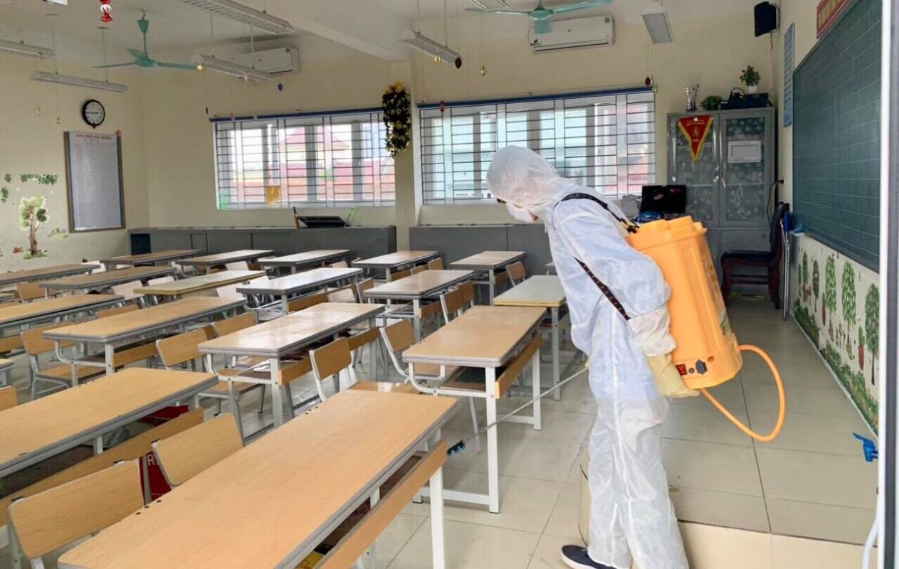 Quy Trình Vệ Sinh Lớp Học