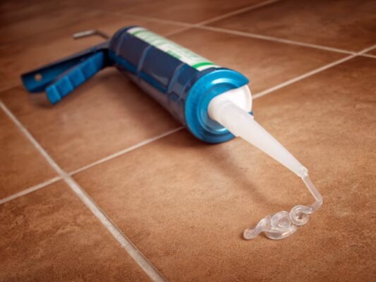 Ưu điểm và hạn chế của keo silicone 