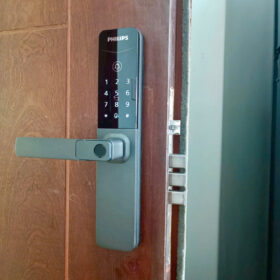 Các mẫu khóa cửa thông minh chuẩn công nghệ Châu Âu