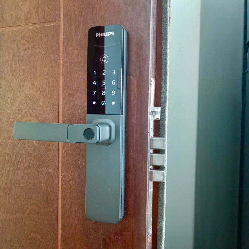 Khóa cửa Philips DDL615-5HBS vân tay FPC Thụy Điển