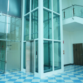 Các tiêu chuẩn vách kính chống cháy tại Việt Nam mới nhất 2026