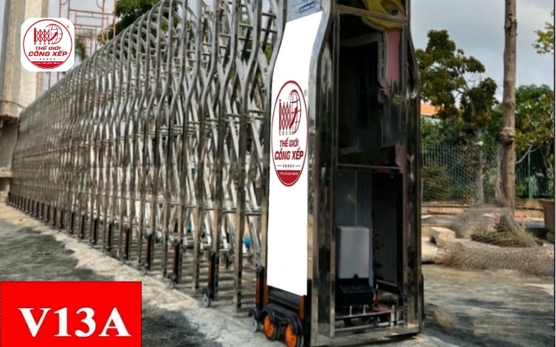 Cửa cổng xếp